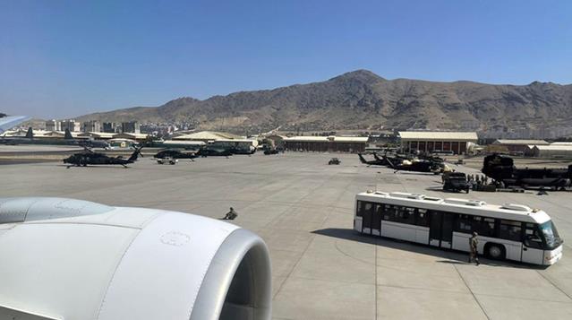 BMGK, Kabil'deki havalimanının hızla yeniden açılmasını talep eden kararı kabul etti